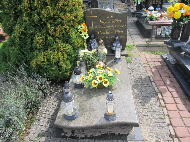Grób Czesław Mika