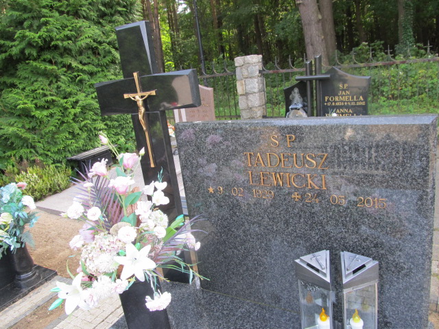 Tadeusz Lewicki 1929 Władysławowo - Grobonet - Wyszukiwarka osób pochowanych