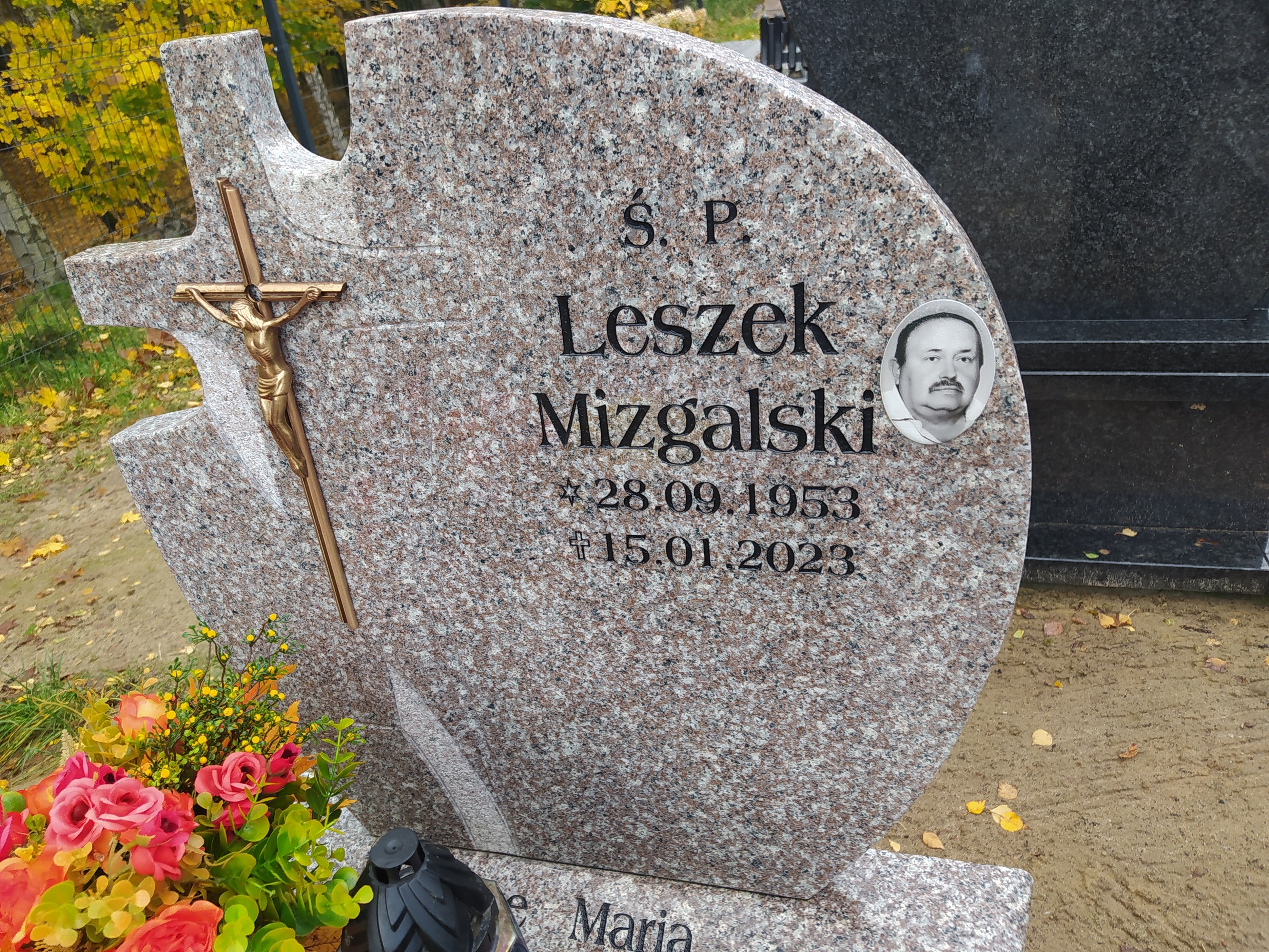 Grób Leszek Mizgalski
